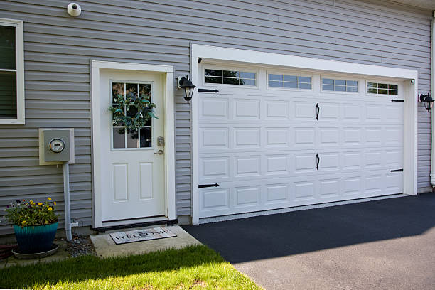 24/7 Emergency Garage Door Panel Replacement experts in Wyoming County County, WV
